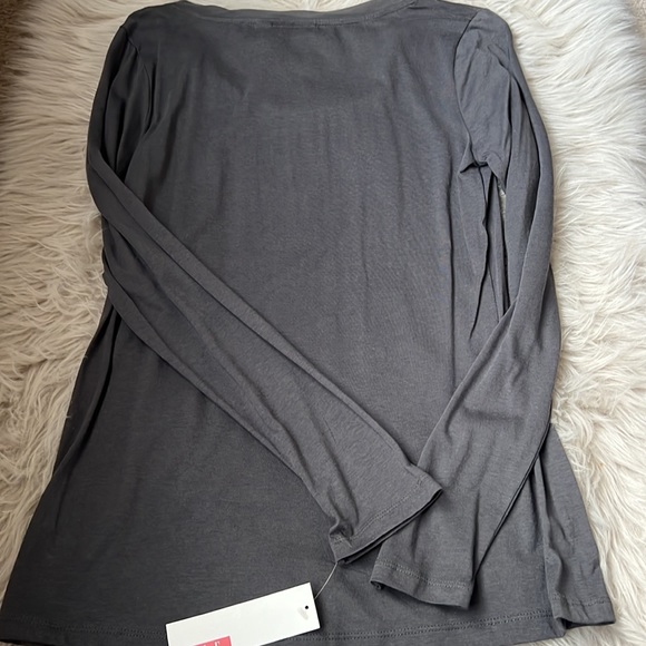 Woman’s top - Picture 4 of 4